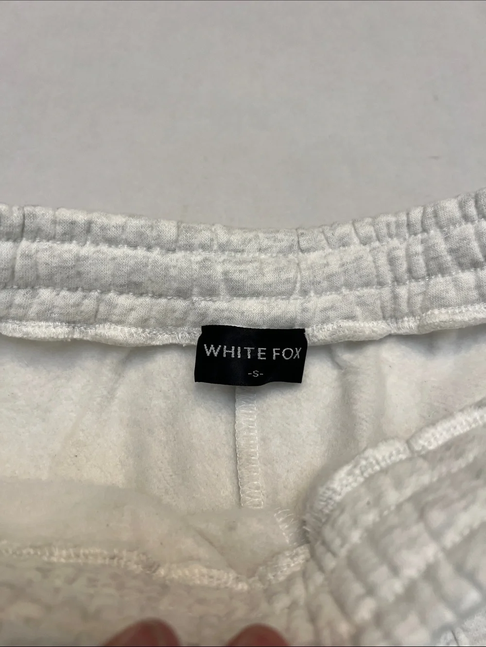 White Fox Boutique Vol. 3 Offstage lounge shorts in glacier grey with green M